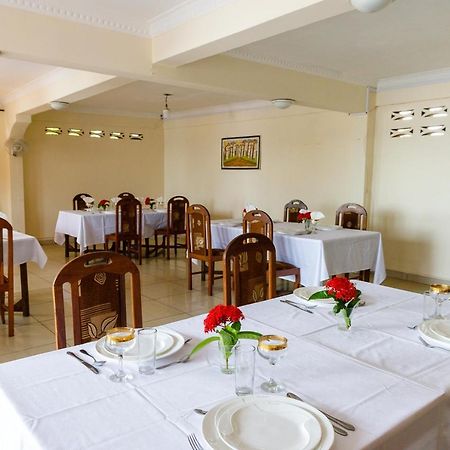 Hotel Melrose Sambava Ngoại thất bức ảnh