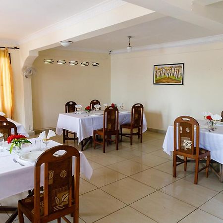 Hotel Melrose Sambava Ngoại thất bức ảnh