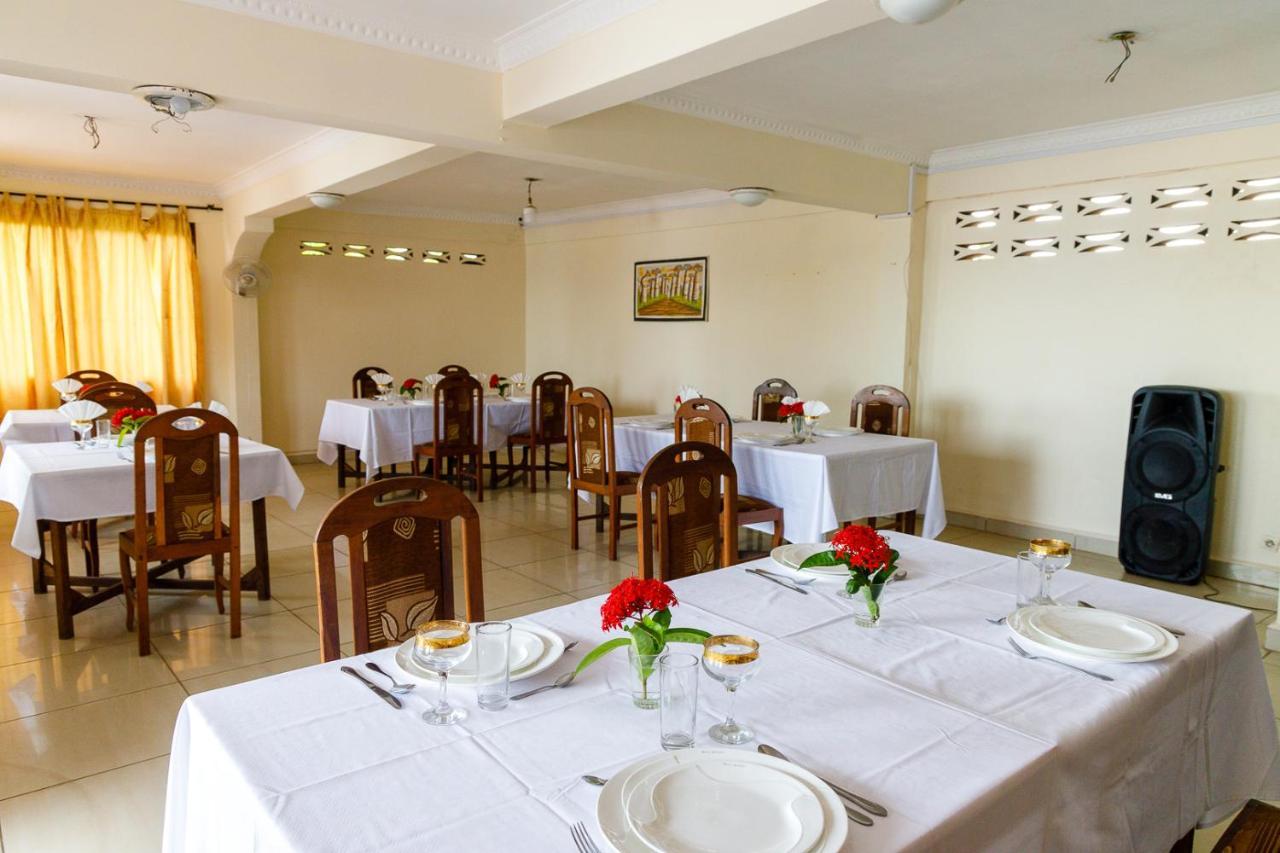 Hotel Melrose Sambava Ngoại thất bức ảnh